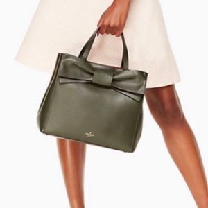 Kate Spade Bridgette Hand bag Gray EUC